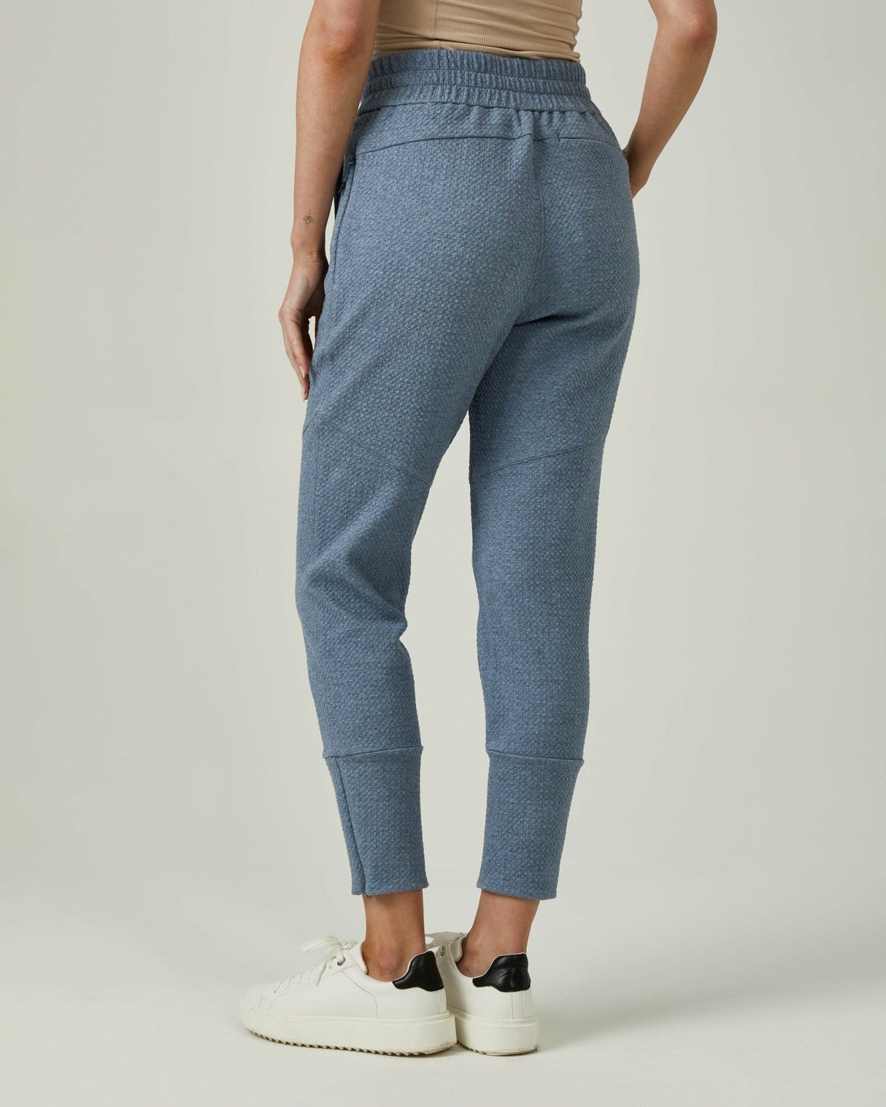 7Diamonds Restoration Jogger