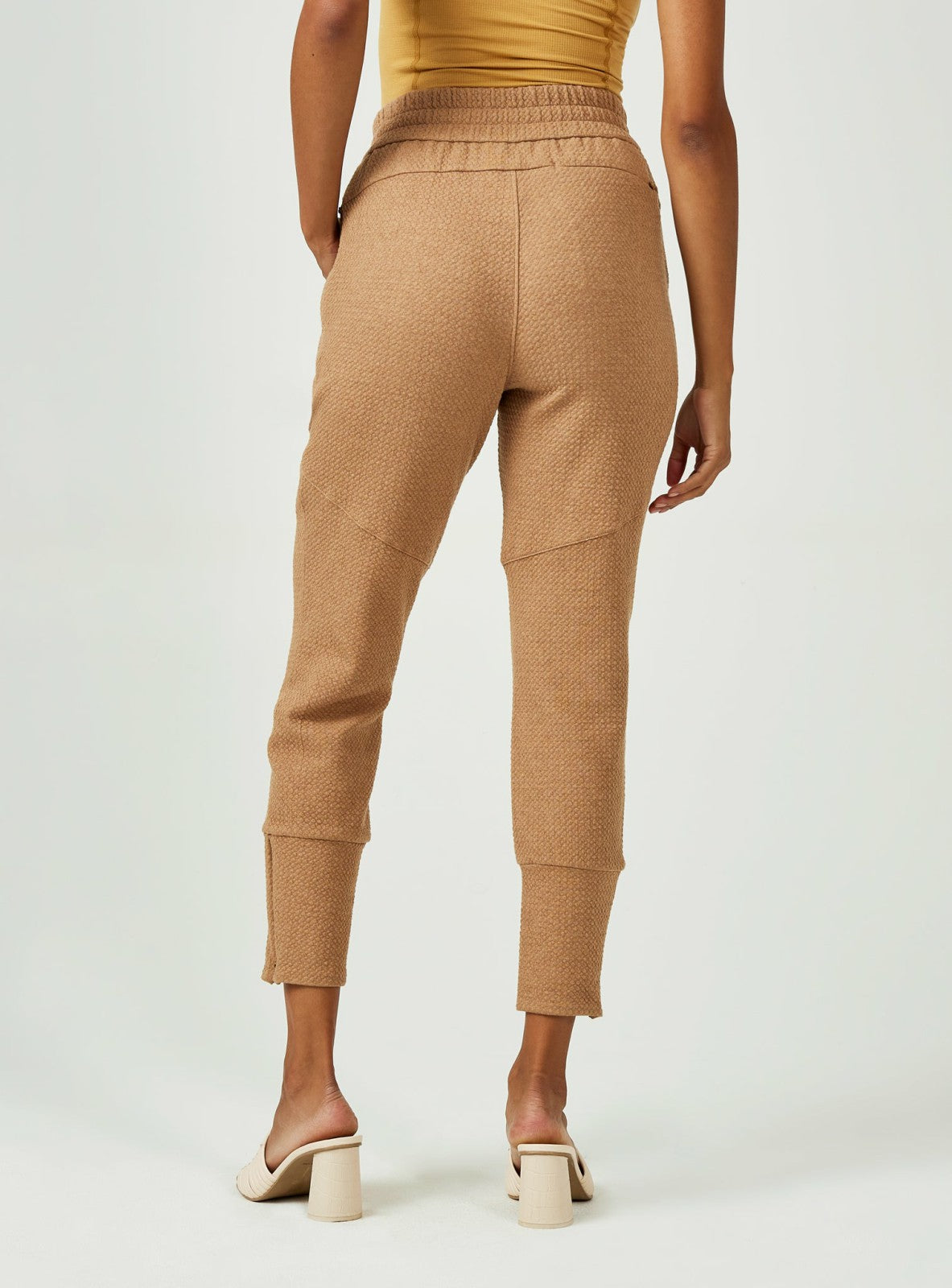 7Diamonds Restoration Jogger