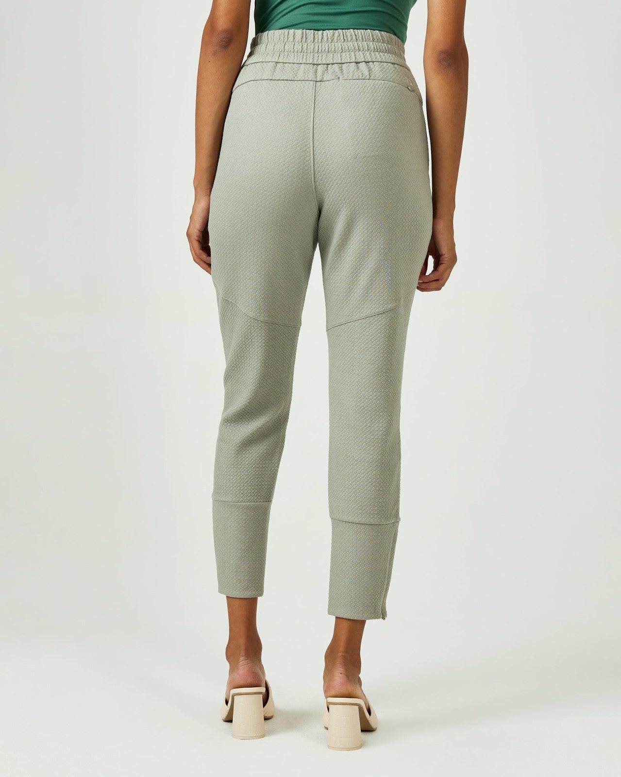 7Diamonds Restoration Jogger