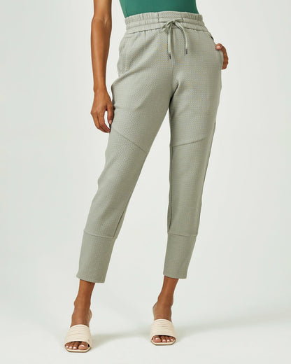 7Diamonds Restoration Jogger