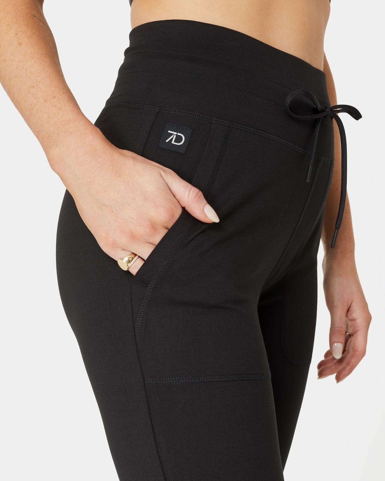 7Diamonds Core™ Legging