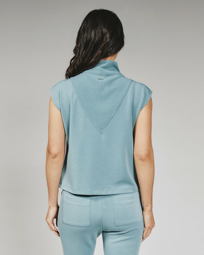 7Diamonds REV™ Sleeveless Pullover
