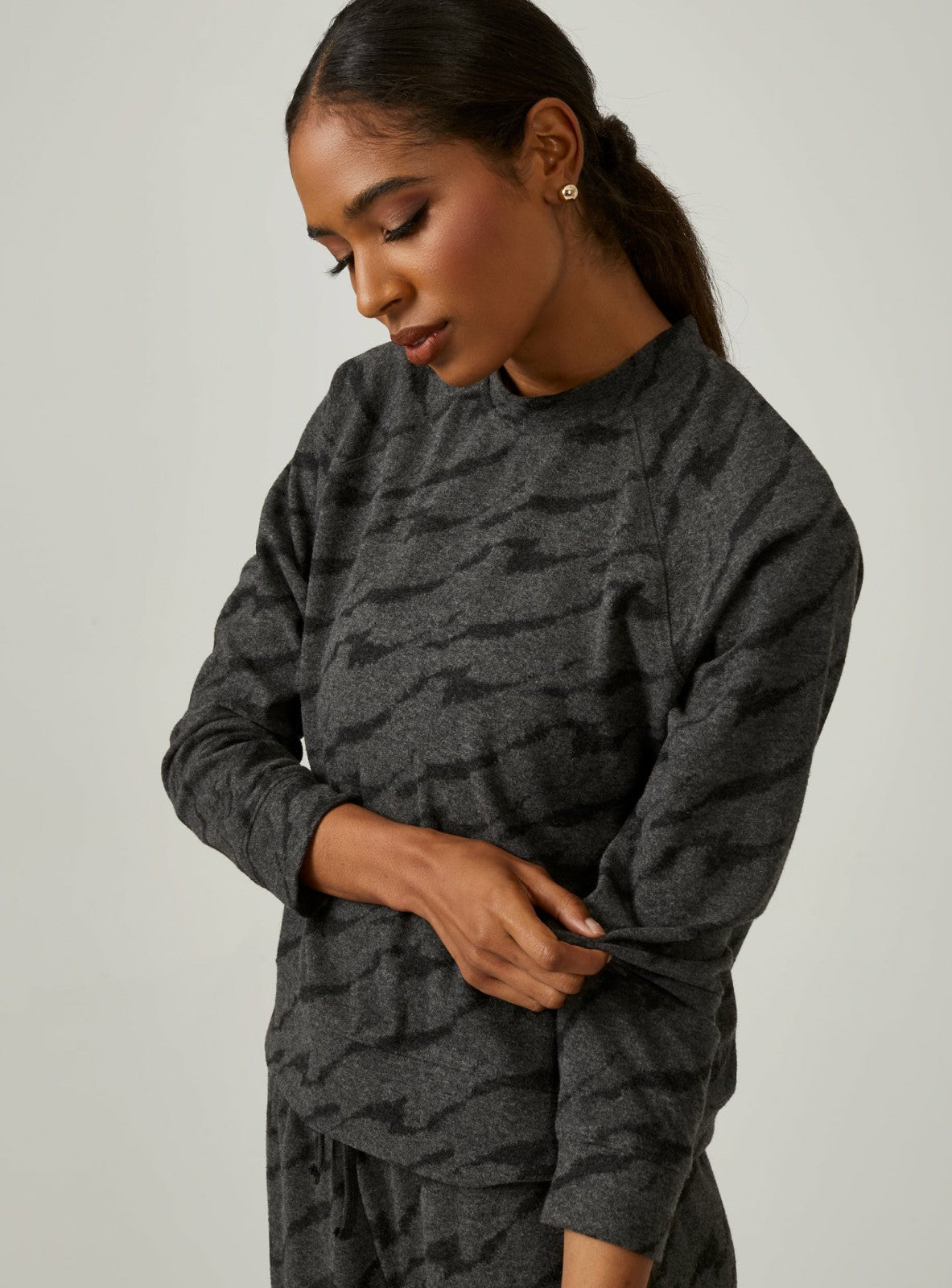 7Diamonds Generation™ Soft Tigris Pullover