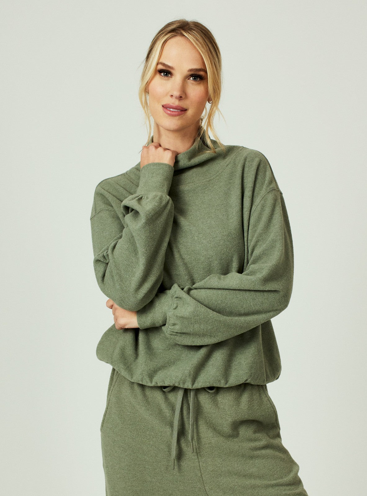 7Diamonds Generation™ Soft Mockneck Pullover