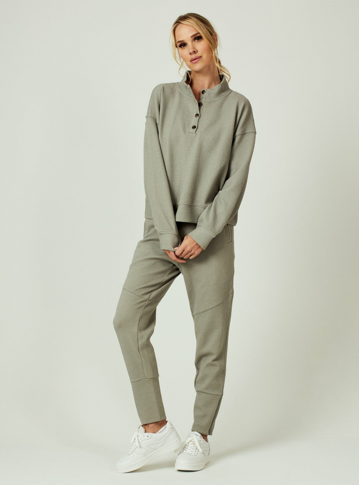 7Diamonds Restoration™ Button Pullover
